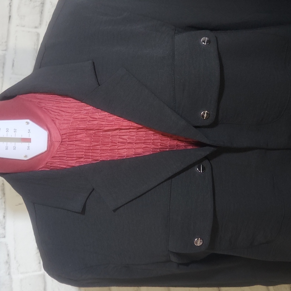 NYC Charcoal Blazer with Buttoned Pockets - Picture 4 of 10